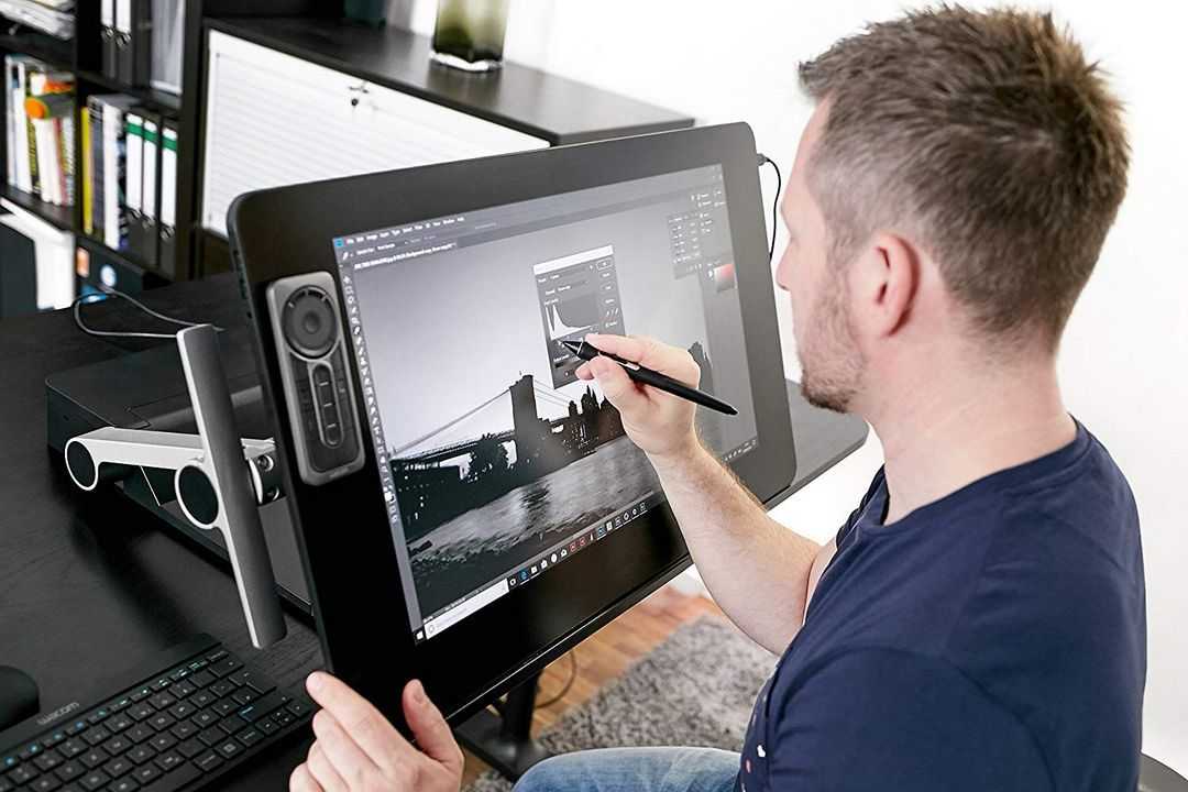 Иное название планшетного монитора. Cintiq Pro 24. Wacom Cintiq Pro 32. Wacom Cintiq 24. Подставка Wacom Cintiq Pro 24.